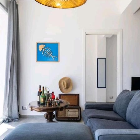 Villa'S Apartment On The Beach, Swimming Pool A/C 팔레르모 외부 사진